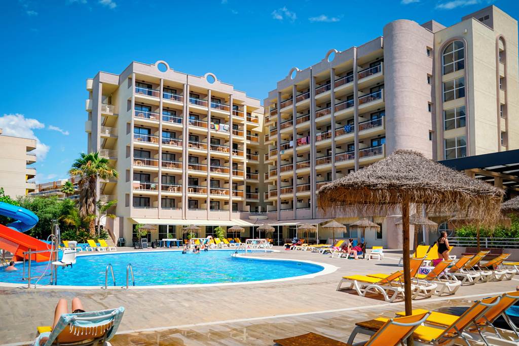 hotel para niños costa dorada